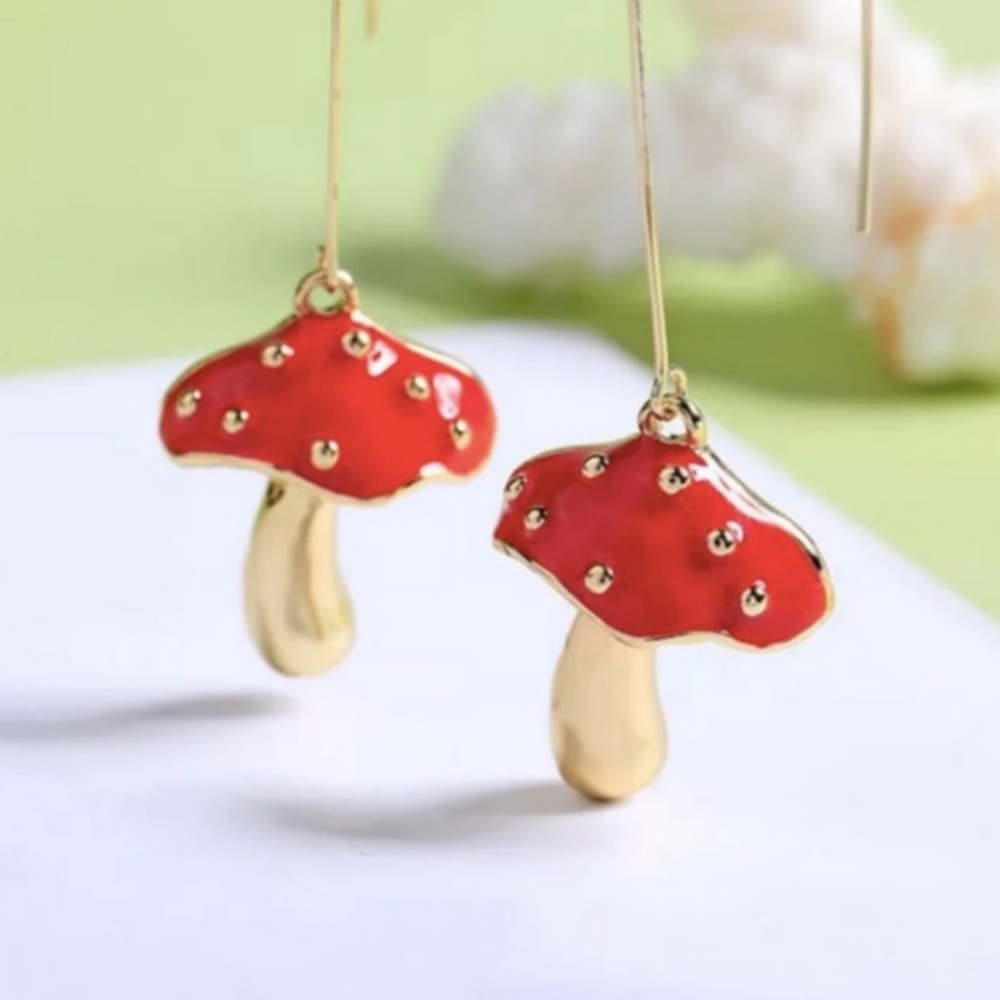 🍄LAST PAIR🍄New Red and Gold Mushroom earrings - Picture 4 of 8